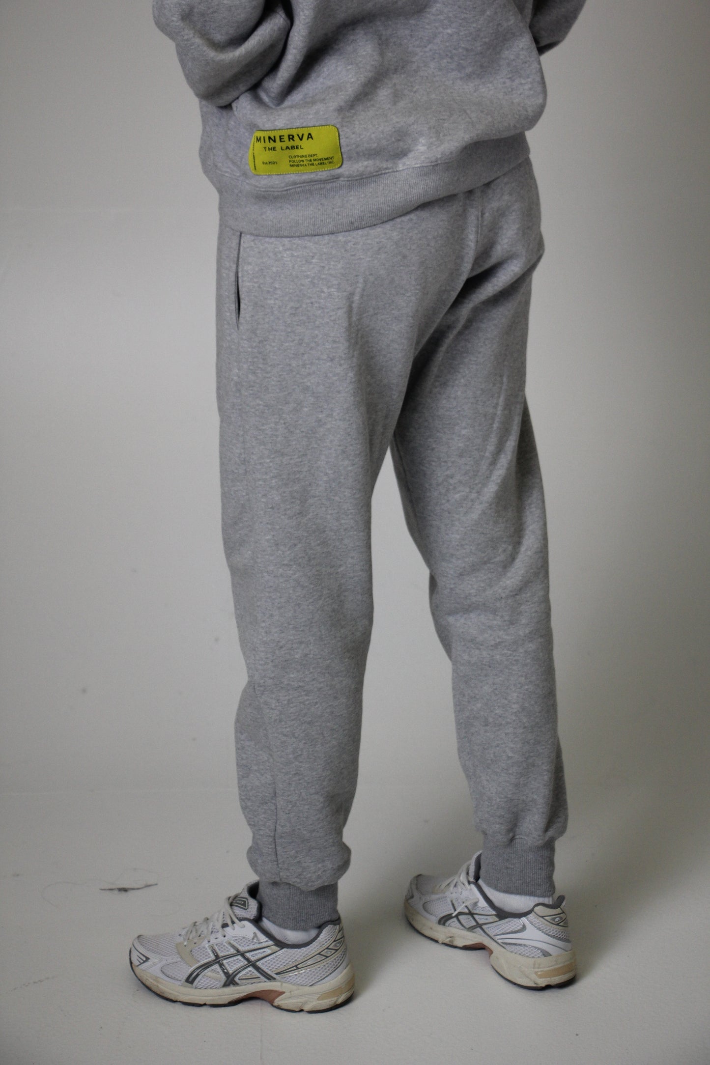MNRV | SWEATPANTS | GREY