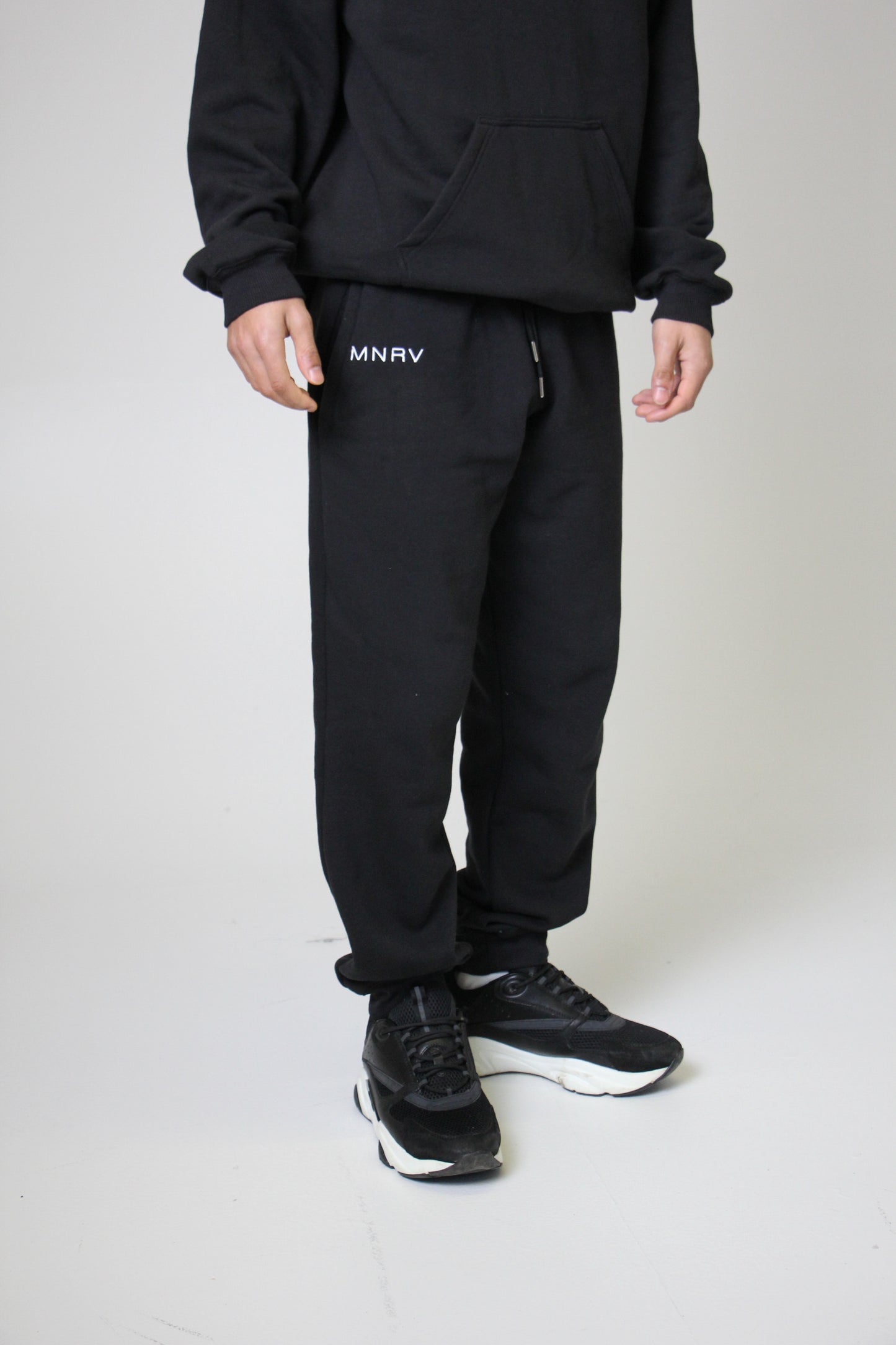 MNRV | SWEATPANTS | BLACK