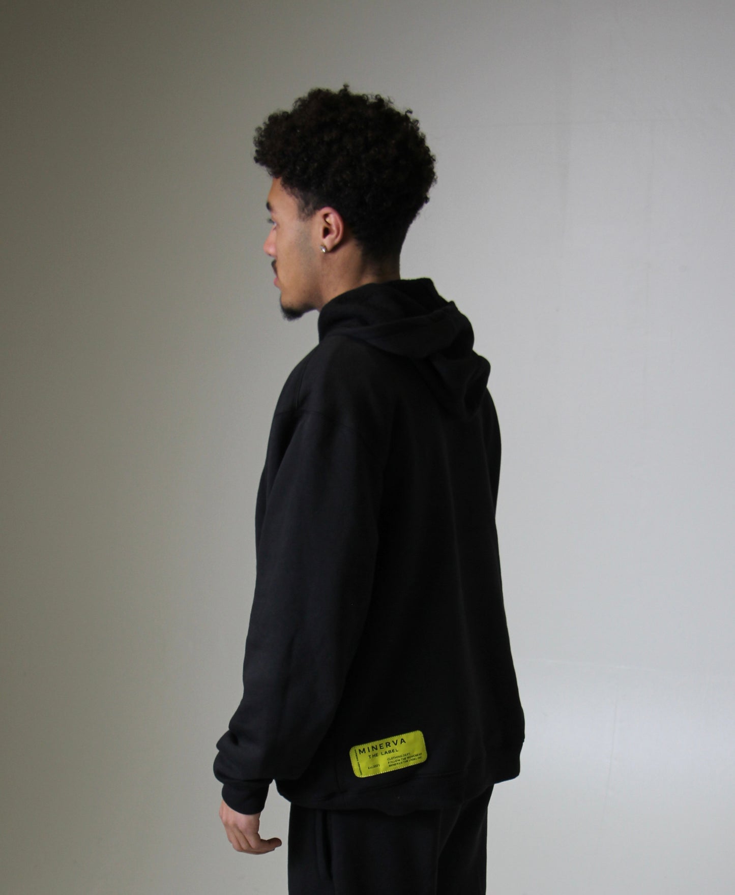 MNRV | HOODIE | BLACK