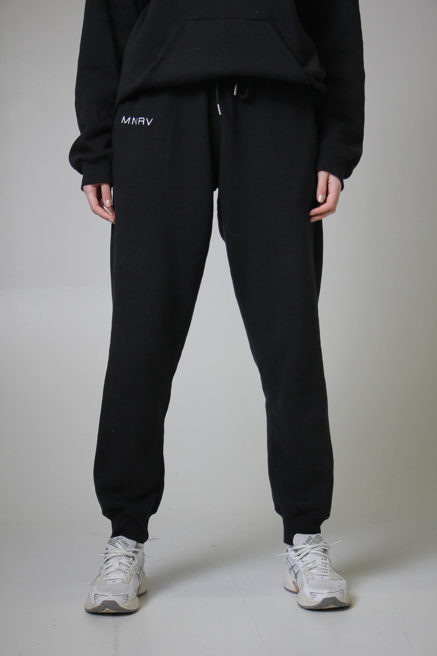 MNRV | SWEATPANTS | BLACK